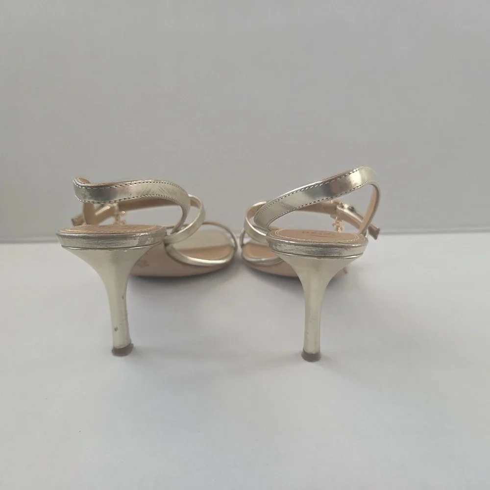 Tory Burch Womens Gold Metallic Ankle Strap Sandals Heels Size 8 Logo Charm